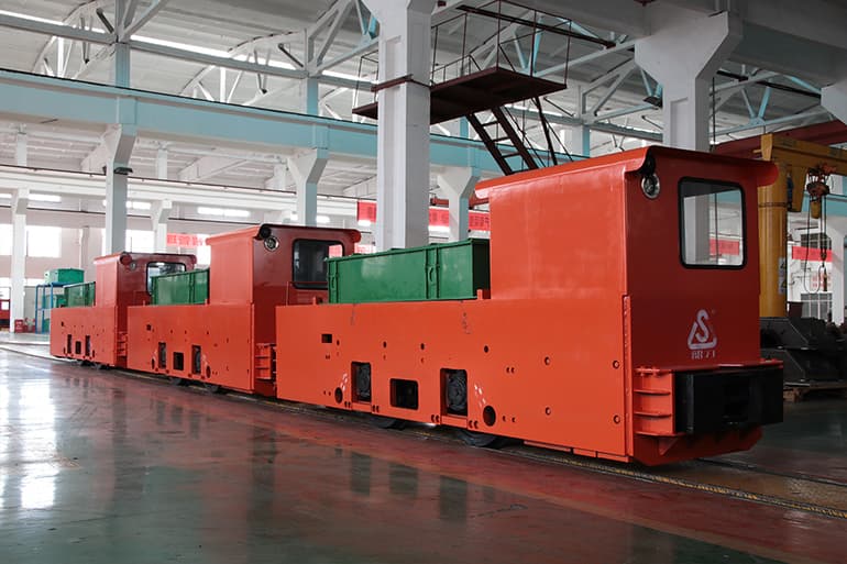 The Five Major Advantages of Battery Electric Locomotives