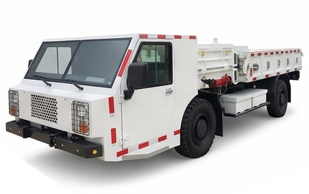 Integral-body Engineering Vehicle