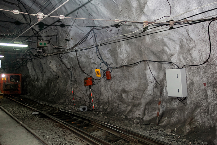 A New Benchmark in Smart Mining: The Autonomous Driving System Case Study at Baowu Group's WISCO Chengchao Iron Mine — detail image 4
